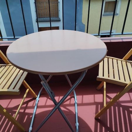 Luminoso, Centrico Y Silencioso Apartamento Хака Экстерьер фото