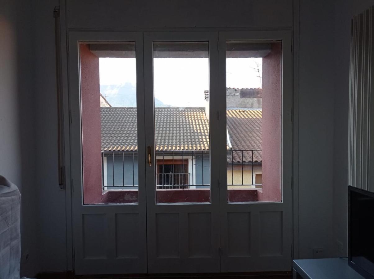Luminoso, Centrico Y Silencioso Apartamento Хака Экстерьер фото