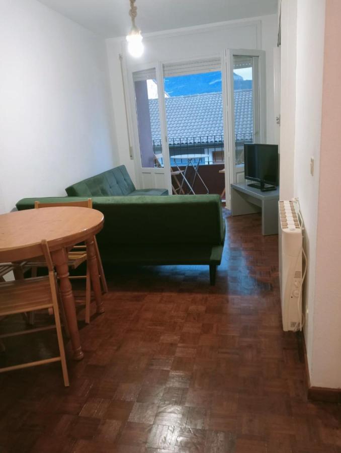 Luminoso, Centrico Y Silencioso Apartamento Хака Экстерьер фото